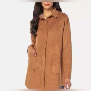 Well Worn Women’s Suede Oversized Snap Shirt Jacket *Chestnut*